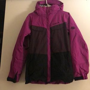 686 women’s snowboard or ski coat